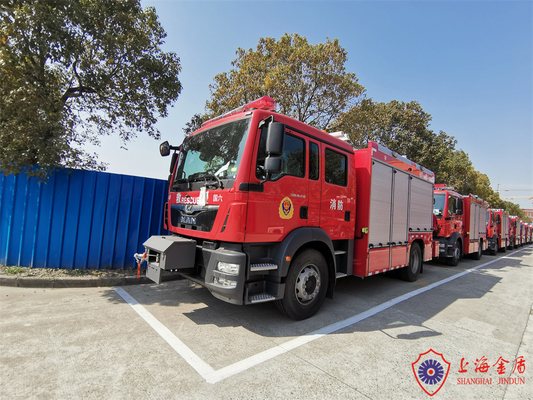 Корабль аварийного спасения привода 213Kw шасси 4x2 ЧЕЛОВЕКА противопожарный с краном